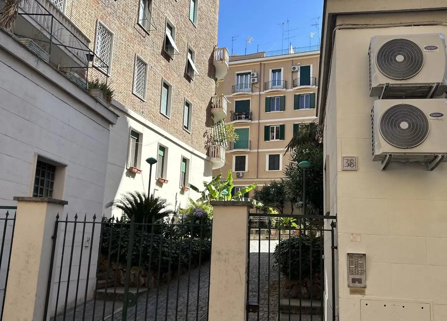 Sommy Apartment Rome Italy